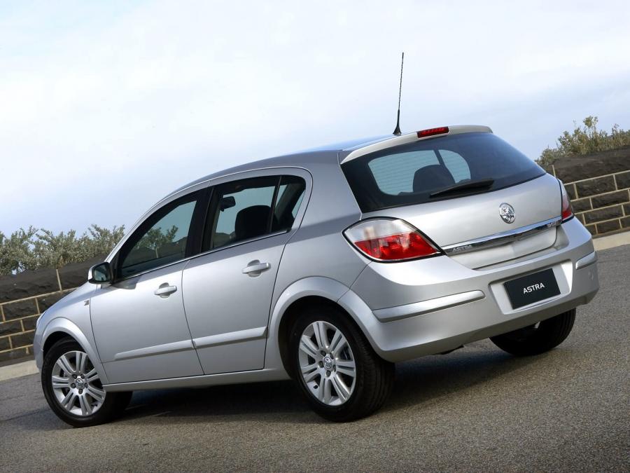  Holden Astra 1.9 CDTi 2006 года  (фото 10 из 36)